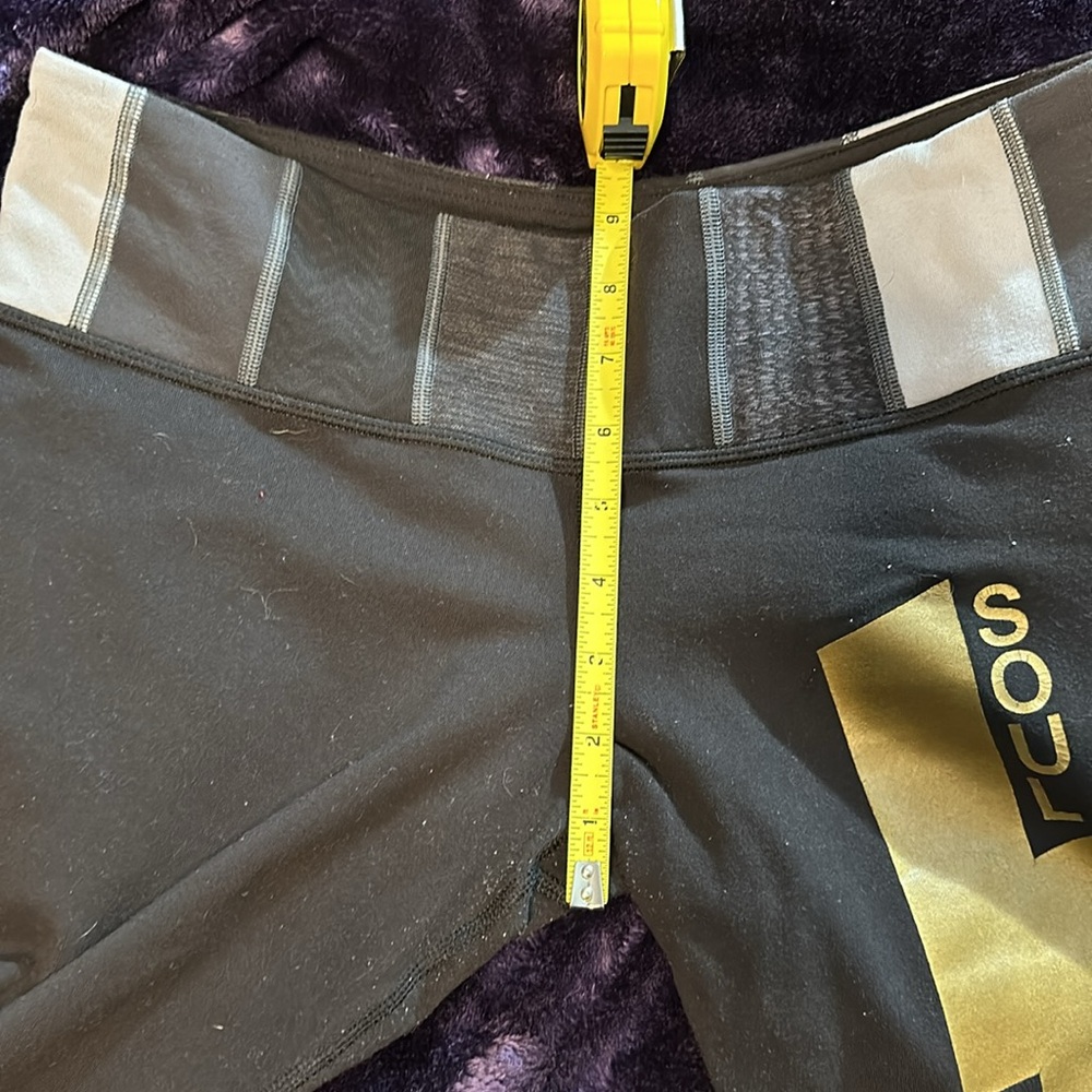 Lululemon Soul Cycle Black Legging W/ gold lightning bolt Size 10 - Picture 7 of 7
